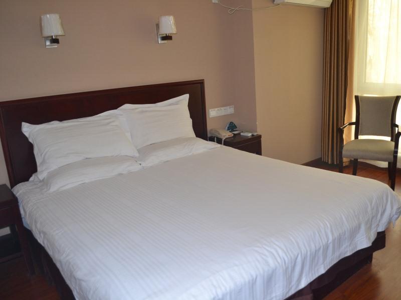 Greentree Inn Henan Luoyang Wangcheng Square Business Hotel Екстериор снимка