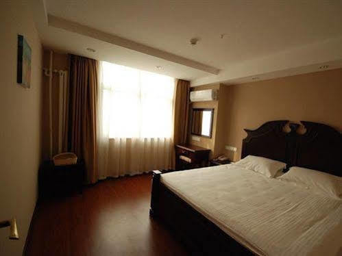 Greentree Inn Henan Luoyang Wangcheng Square Business Hotel Екстериор снимка